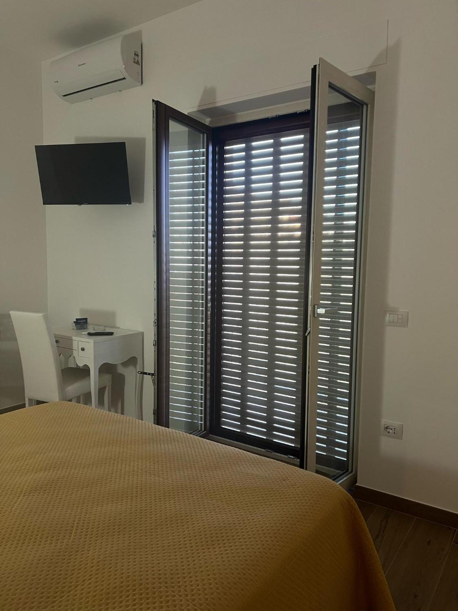 Dente Di Leone Hotel San Mauro Cilento Exterior photo